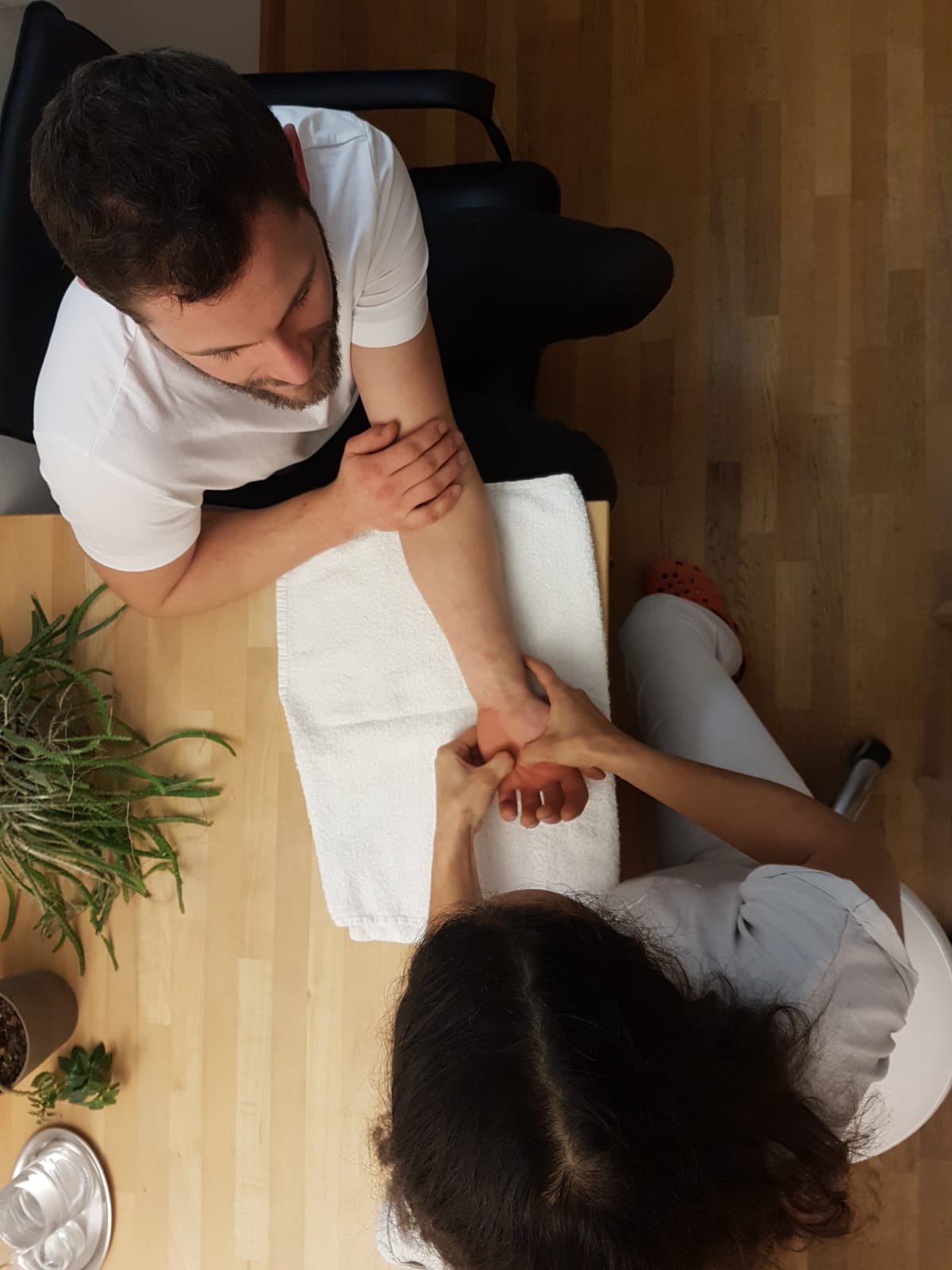 Minulý rok jsem absolvovala kurz Isele method u Rakouského fyzioterapeuta a osteopata Klause Isela.